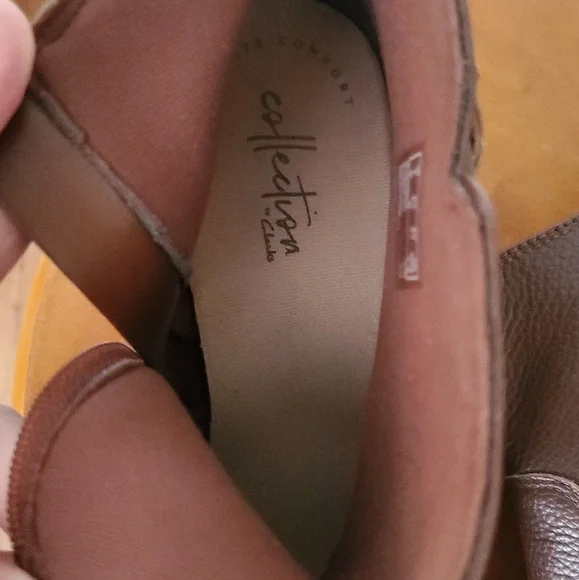 NEW Clarks Verona Gleam Leather Ankle Boots Comfort Collection Size 9.5 - Picture 8 of 10